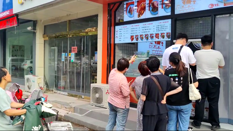 電烤雞架店標準化操作，品質有保障