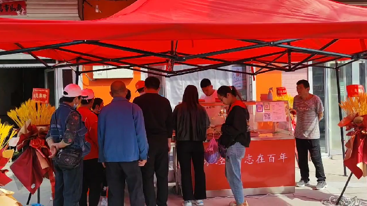 為什么說張成榮電烤雞架更適合夫妻創(chuàng)業(yè)？