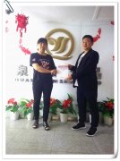 賀：河北涿州馬先生夫婦成功加盟張成榮電烤雞架項目！