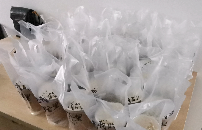 泉源順食品公司給抗疫志愿服務者送溫暖活動