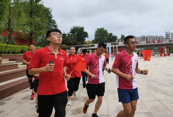 第二屆點(diǎn)亮張成榮活動(dòng)，為愛奔跑益起來