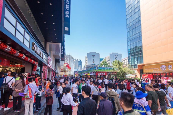大學(xué)生畢業(yè)季！就業(yè)還是創(chuàng)業(yè)？