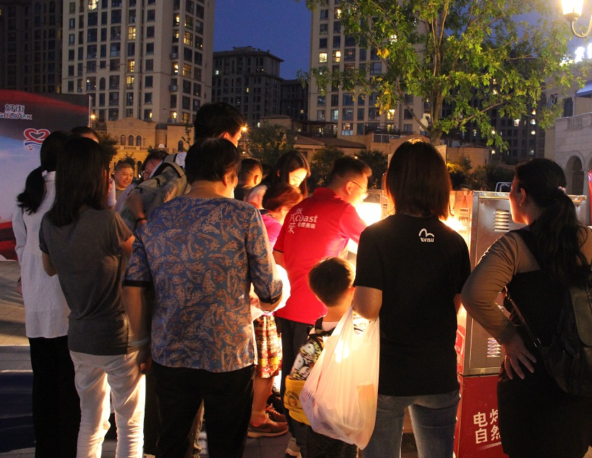 大學(xué)畢業(yè)生分享張成榮電烤雞架創(chuàng)業(yè)經(jīng)歷：前景如何